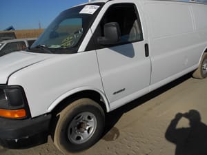 2004 GMC Expr35