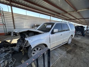 2005 Lincoln Navigator