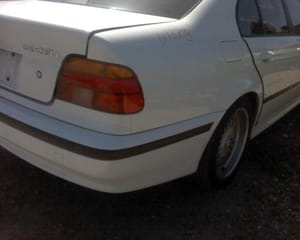 2000 BMW B528i
