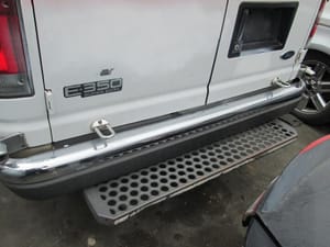 2003 Ford E-350
