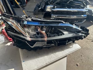 2019 Lexus ES Headlight