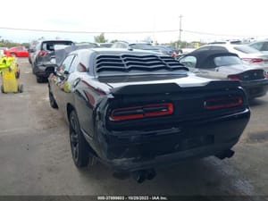 2017 Chrysler Challenger