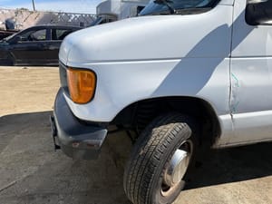 2005 Ford E-350