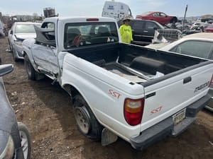2006 Mazda B2300