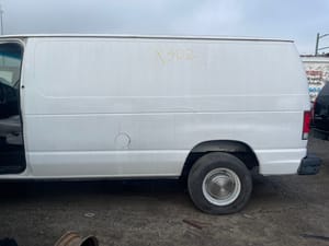 2000 Ford E-250