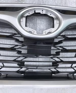 2020 Toyota Highlander Grille