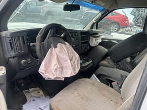 2015 GMC Expr25