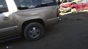 2000 GMC Sub150
