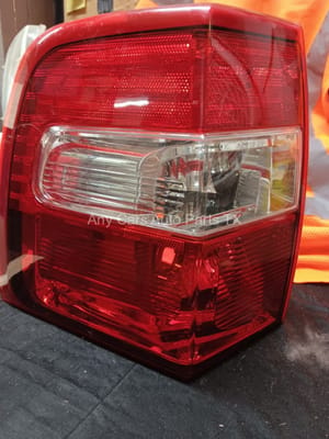 2007 Ford Expedition Tail Light