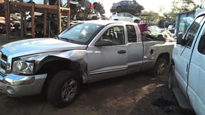 2005 Dodge Dakota Vehicle Unit Complt.
