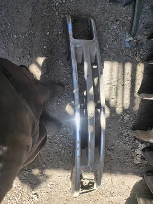 1997 GMC S10s15 Grille