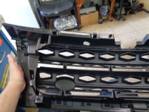 2014 Range Rover LR4 Grille