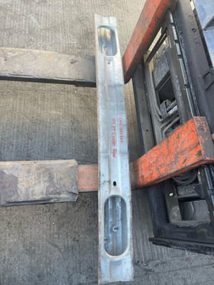 2004 Chrysler PT Cruiser Rear Bumper Reinforcement