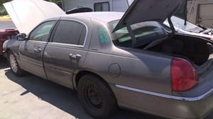 2003 Lincoln Town Car