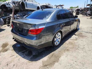 2005 BMW 530i