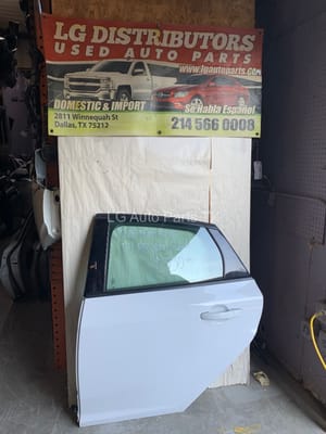 2017 Ford Focus Door, Rear L
