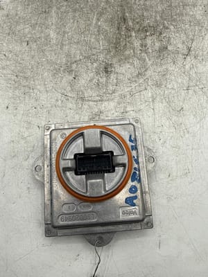 2013 GMC Acadia Body Control Module