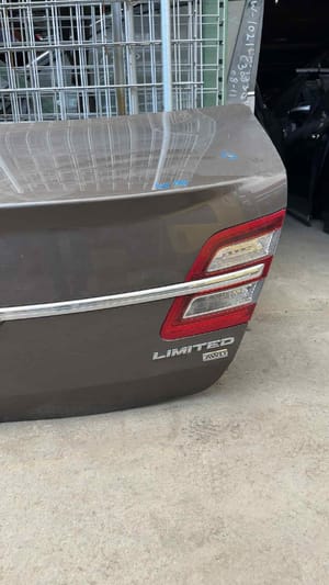 2016 Ford Taurus