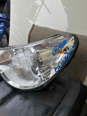 2010 Chrysler Sebring Headlight