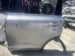 2019 Toyota Highlander Rear Door