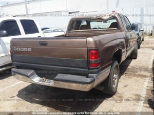 2000 Dodge RAM 150 Tail Light