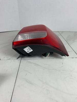 2014 Kia Sorento Tail Light