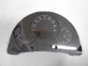 2012 Volkswagen Beetle Speedo Head/cluster