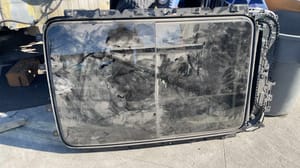 2025 Lincoln Aviator Roof Glass (glass Only)
