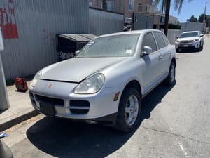 2004 Porsche Cayenne