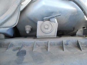 2005 Ford Thunderbird Air Cleaner