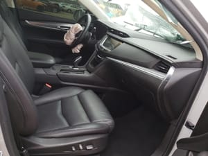 2017 Cadillac Cadxt5