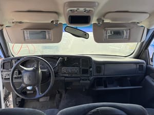 2002 GMC Aval15