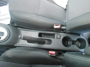 2018 Nissan Versa Console, Front