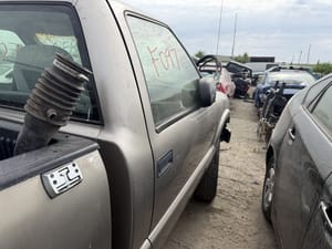 1999 GMC S10s15