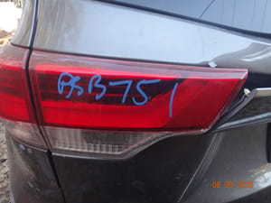 2017 Toyota Highlander Tail Light