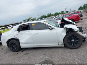 2016 Chrysler 300