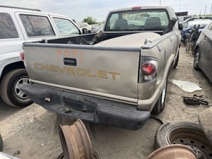 1999 GMC S10s15