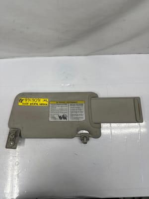 2014 Nissan Versa Sun Visor