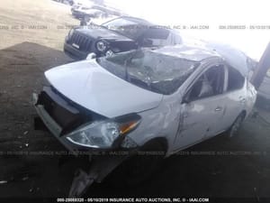 2016 Nissan Versa