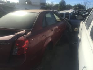 2005 Suzuki Forenza