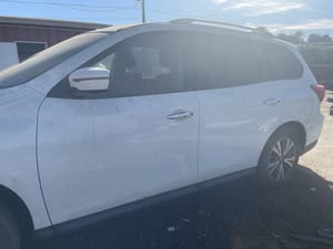 2017 Nissan Pathfinder