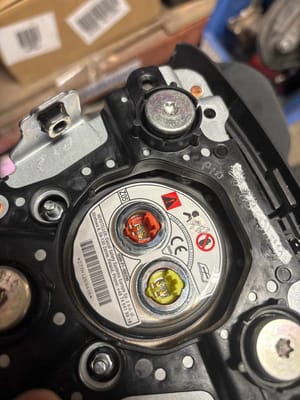 2022 Nissan Frontier Airbag