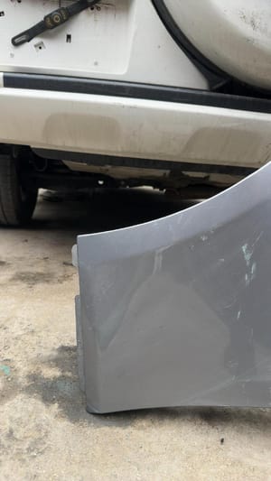 2020 BMW 530i Fender