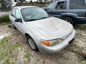 2000 Ford Escort