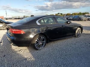 2017 Jaguar Xe
