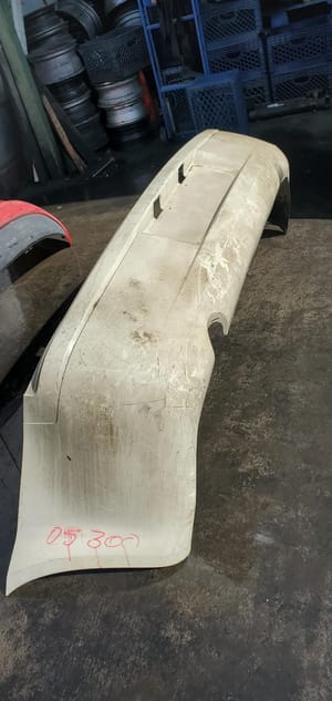 2006 Chrysler 300 Rear Bumper