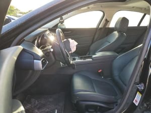 2017 Jaguar Xe