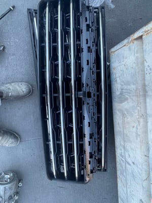 2025 Chevrolet Traverse Grille