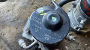 2010 Genesis Genesi Power Steering Pump