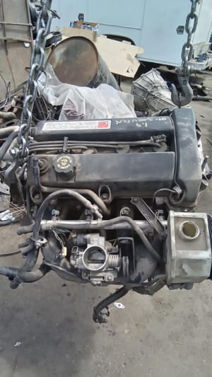 2001 Saturn Satrns